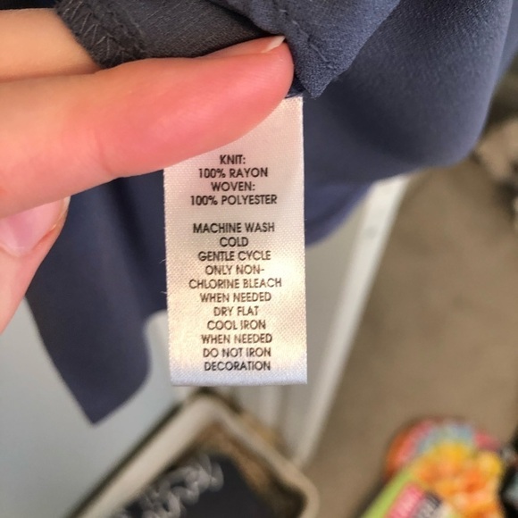 LOFT Small Tee - Picture 4 of 5